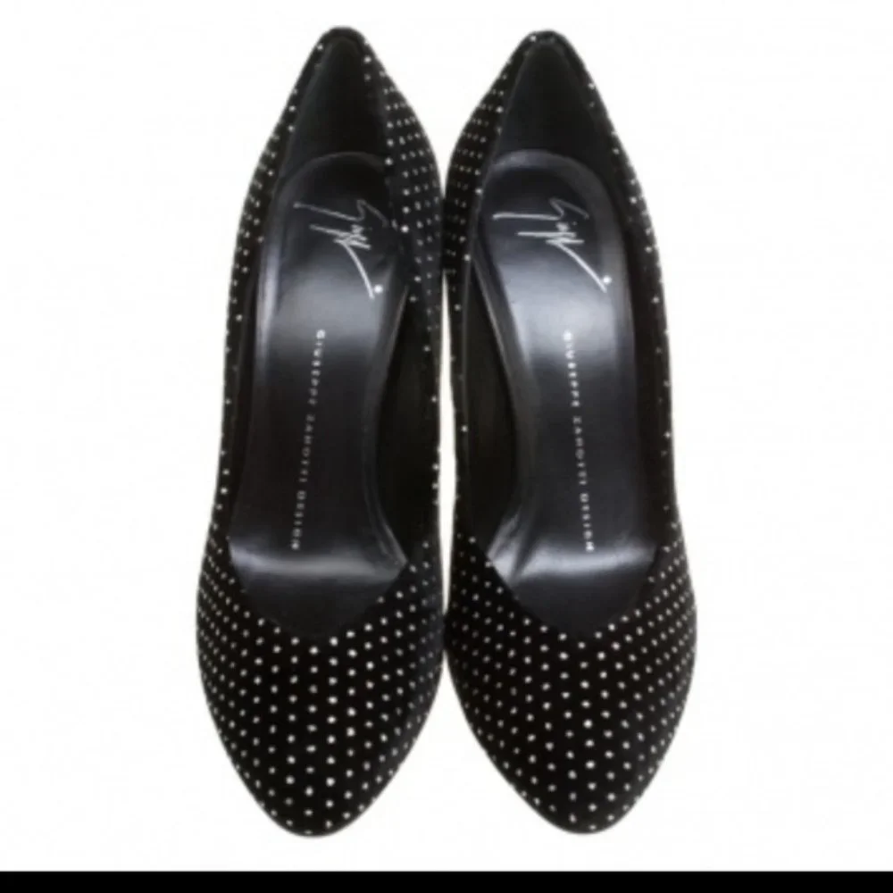 Rare glitter embossed star like dots velvet pumps - Picture 5 of 7